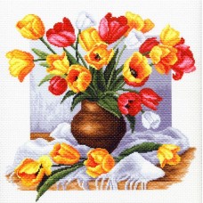 Тюльпаны Рисунок на канве 41/41 41х41 (34х34) Матренин Посад 1269