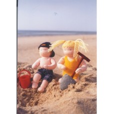 A41400 Набор для шитья вальдорфской куклы Дети на пляже, De Witte Engel, Нидерланды
