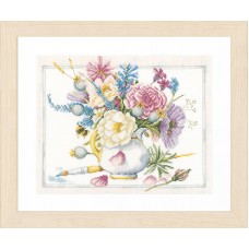 Набор для вышивания Flowers in white pot LANARTE  38 х 30 см LANARTE PN-0165375
