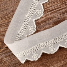 Шитье-вышивка на батисте, 30 мм, цвет белый