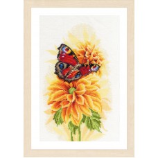 Набор для вышивания Парящая бабочка 22 х 33 см LANARTE PN-0194926