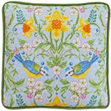 Набор для вышивания подушки Spring Blue Tits Tapestry Karen Tye Bentley 35,5 x 35,5 см Bothy Threads TKTB1
