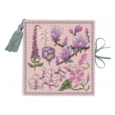 Набор для вышивания чехла для игл: Needle Case Pink Flowers (Розовые цветы), 11 х 11 см
