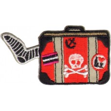 Термоаппликация HKM Пиратский чемодан, 1 шт 5,5 х 3,5 см красный 0,125 см HKM 32001/1SB