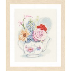 Набор для вышивания Flowers in teapot LANARTE  28 х 33 см LANARTE PN-0155692