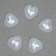 Полужемчужины перламутр в форме Сердца 10х10 мм цв.41 белый уп.500г (2300шт)