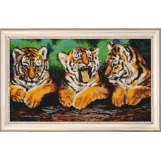 Набор для вышивания BUTTERFLY  655 Три тигрёнка 23х39 см